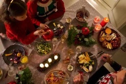 Dunicel® Tischdecke 138 x 220 cm Winter Flakes