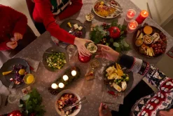 Dunicel® Tischdecke 138 x 220 cm Winter Flakes