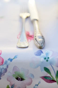 Dunicel® Tischdecke 138 x 220 cm Everbloom