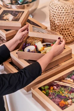 Glance Catering Tray Medium 359 x 252 x 80 mm Braun ungeteilt