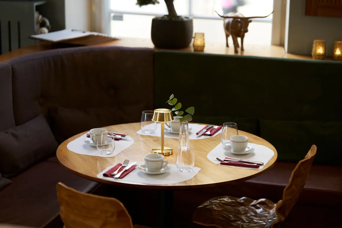 LED Lamp Cordless Nour Midi 20 x Ø 10 cm 14 Std. Gold