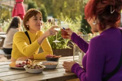 Serve Teller Mehrweg 18 cm Beige ungeteilt